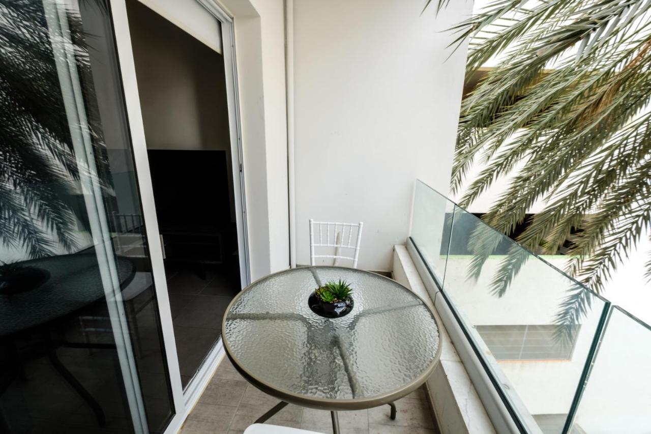 Spacious Studio Downtown Larnaca Luaran gambar